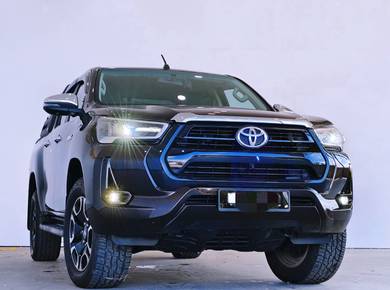 2021 Toyota Hilux V