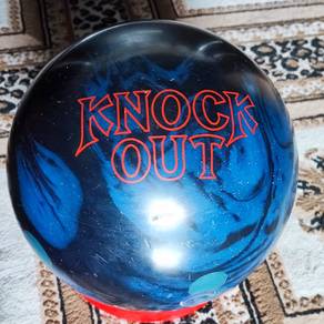 Brunswick Knock Out Black and Blue (15.26 lbs)