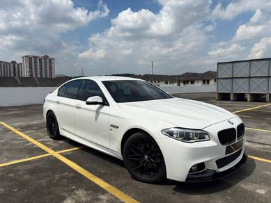 2016 BMW 520i 20i M SPORT (CKD)