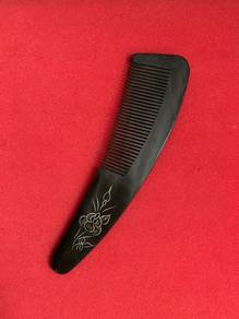 Buffalo Horn Comb