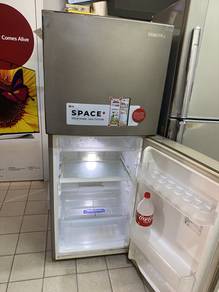 SAMSUNG 220L Refrigerator Peti Ais terpakai 6Fe1n
