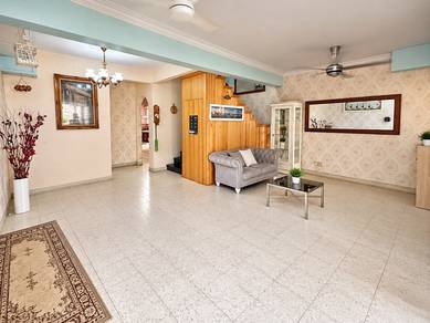 2-storey Terraced House For Sale in Seri Kembangan,SGR
