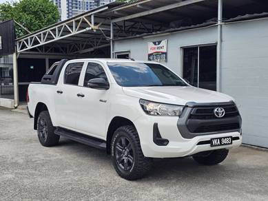 2022 Toyota Hilux E
