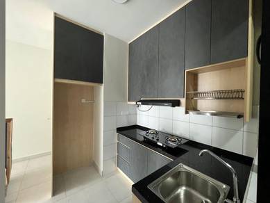 Service Residence For Rent in Majestic Maxim