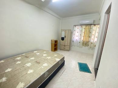 Room in Bayan Lepas, PNG