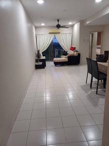Apartment For Sale in Danga View Apartment