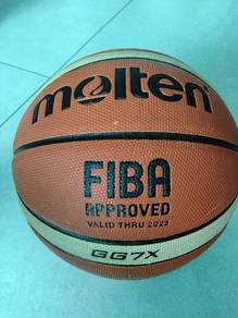 Molten GG7X Basketball