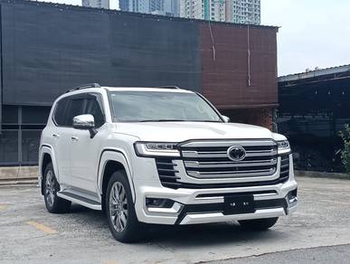 Toyota Land Cruiser ZX in Old Klang Road, KUL