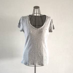 Tommy Hilfiger V-neck Grey Tee