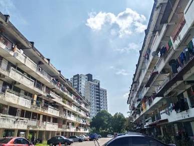Apartment For Sale in Taman Cheras Permai
