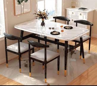 Meja Makan set design marble