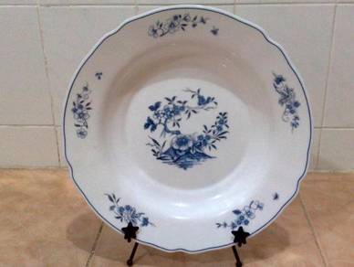 Arcopal blue flower large rice plate
