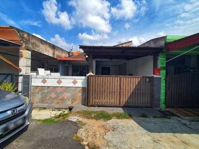 1-storey Terraced House For Sale in Durian Tunggal,MLK