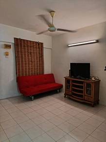 Flat For Rent in Desa Ixora