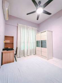 Room in Bayan Baru, PNG