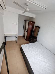 Room in Jelutong, PNG