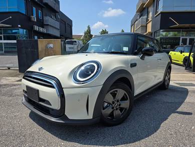 Mini Cooper in Kota Damansara, SGR