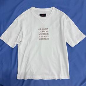 Pre-loved Original Jordan Tshirt M/L Size