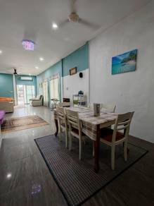 Muezza Homestay Kuching | Spacious | Family