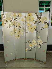 Antique screen partition