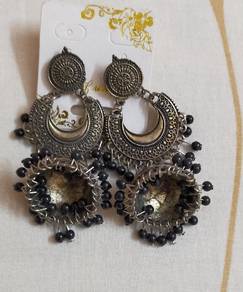 Black beads half moon Earrings