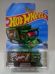Hot Wheels Raijin Express Truck Lucky Waving Cat