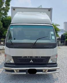 17ft Fibre Box Lorry for Sale!