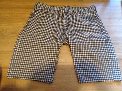 Levis quarter Pants