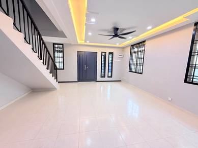 2-storey Terraced House For Sale in Perling,JHR