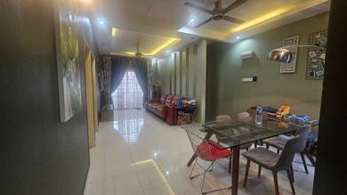 Townhouse For Sale in Saujana Utama,SGR