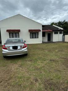 Bungalow House For Sale in Tanjong Kling,MLK