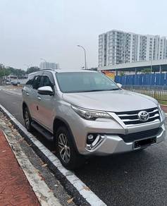 Toyota Fortuner VRZ 4X4 in Batu Berendam, MLK