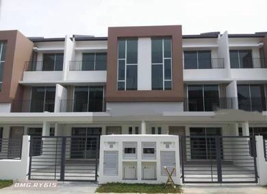 3-storey Terraced House For Sale in Bandar Botanic,SGR