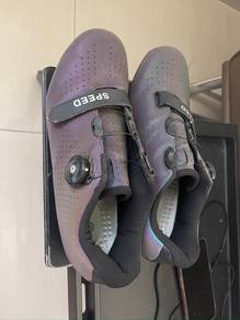 cycling shoes