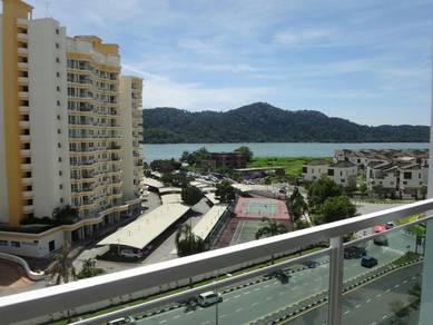 Condominium For Rent in Summerton Condominium