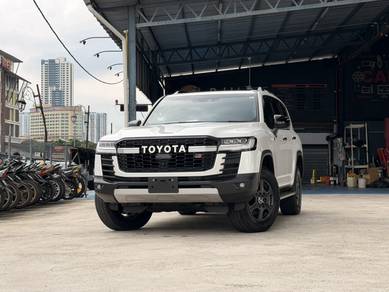 2024 Toyota Land Cruiser 300 GR SPORT