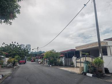 1-storey Terraced House For Sale in Batu Maung,PNG