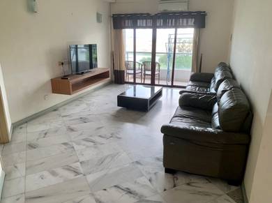 Condominium For Rent in Marina Bay Condominium