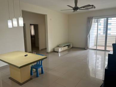 Condominium For Sale in Aman Heights