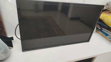 Sharp LED 32 inci TV for sale