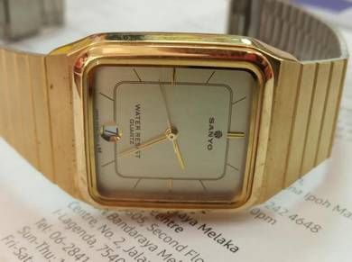 Vintage Sanyo watch NOS