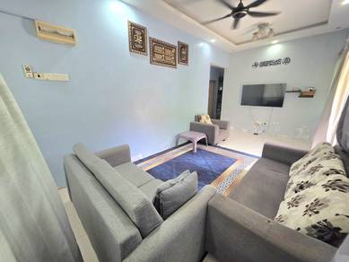 Semi-Detached House For Sale in Shah Alam,SGR