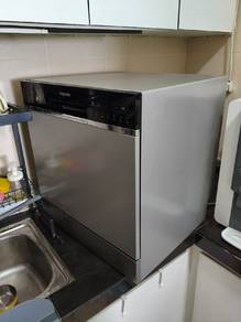 Toshiba DW-08T1(S)-MY Countertop Dishwasher 8 Sett