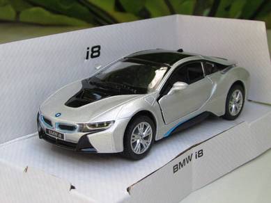 Kinsmart 1-36 Diecast Car Bmw i8 Silver Car