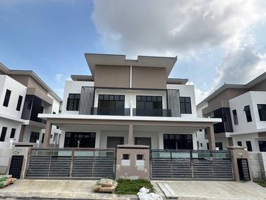 Cluster House For Sale in Skudai,JHR