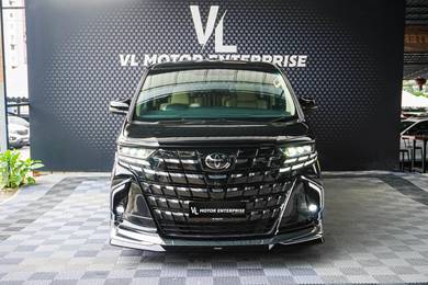 Toyota Alphard EXECUTIVE LOUNGE in Desa Petaling, KUL