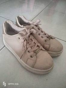 preloved kasut 