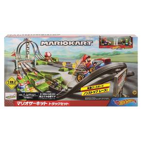 Hot Wheels Mario kart circuit track set 
