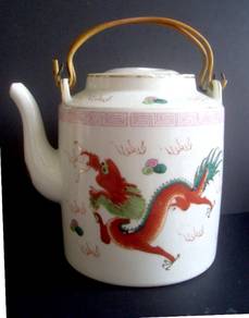 Vintage Chinese Porcelain Teapot (1960s)