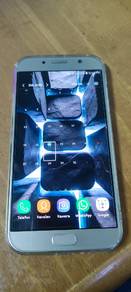 samsung A7 2017